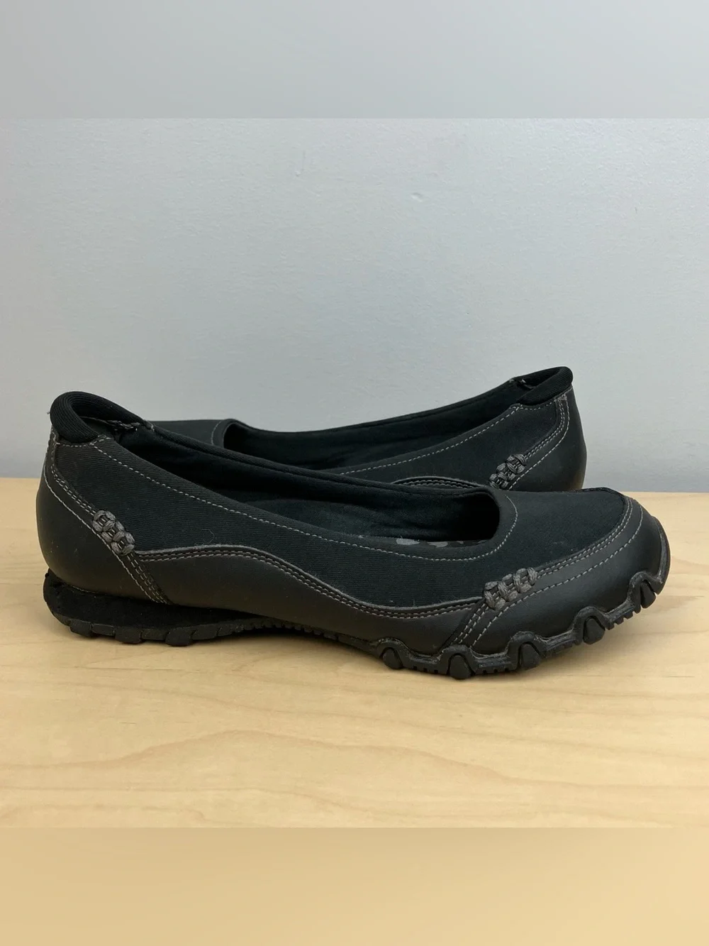 Skechers women’s size